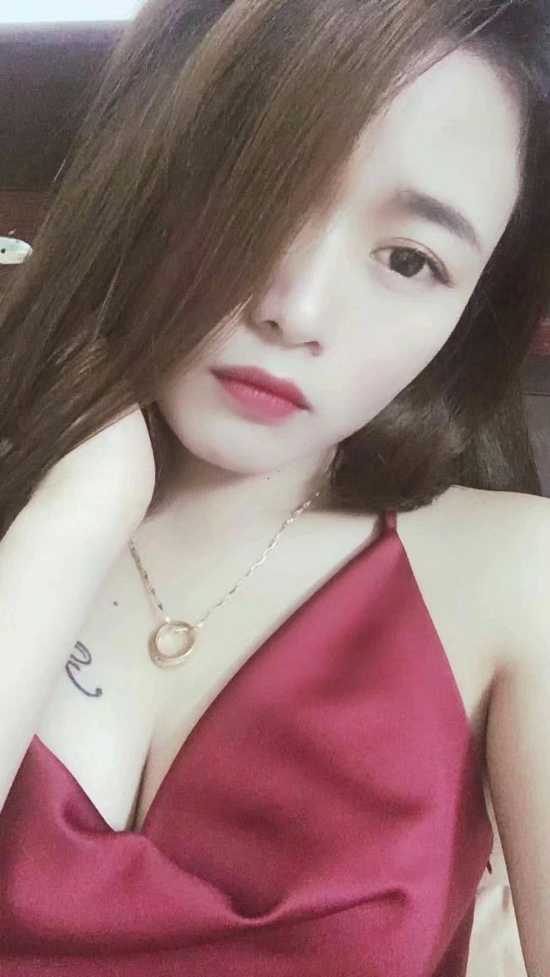 喜欢喝酒的漂亮小姐姐、你的温柔乡